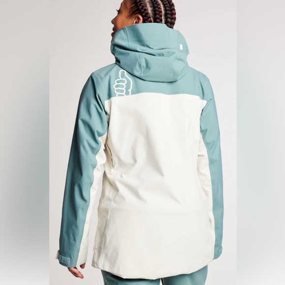 TREW Astoria Women’s Ski Jacket Shell - Picture 2 of 5